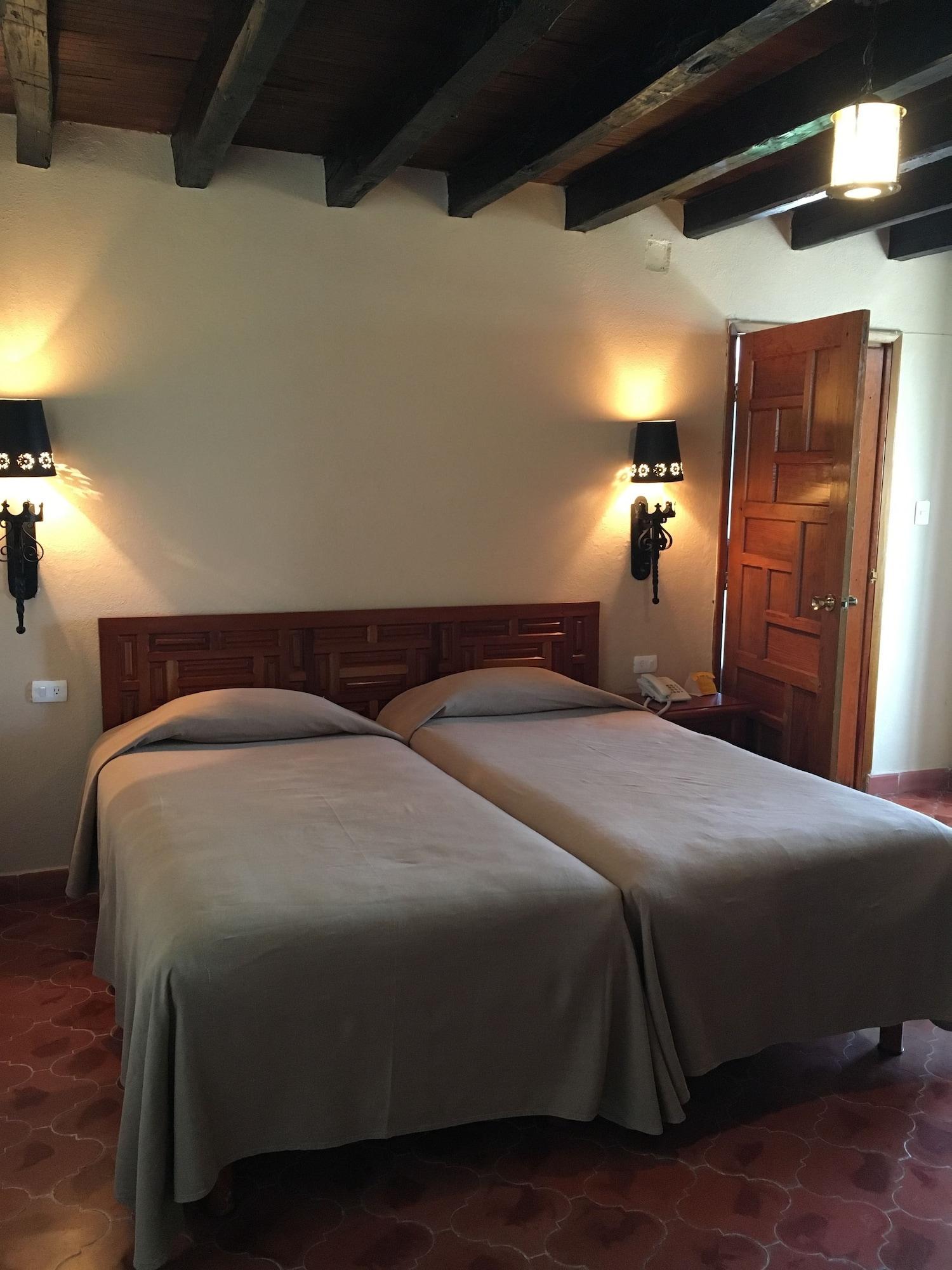 סאן מיגל דה אלנדה Rancho Hotel Atascadero מראה חיצוני תמונה